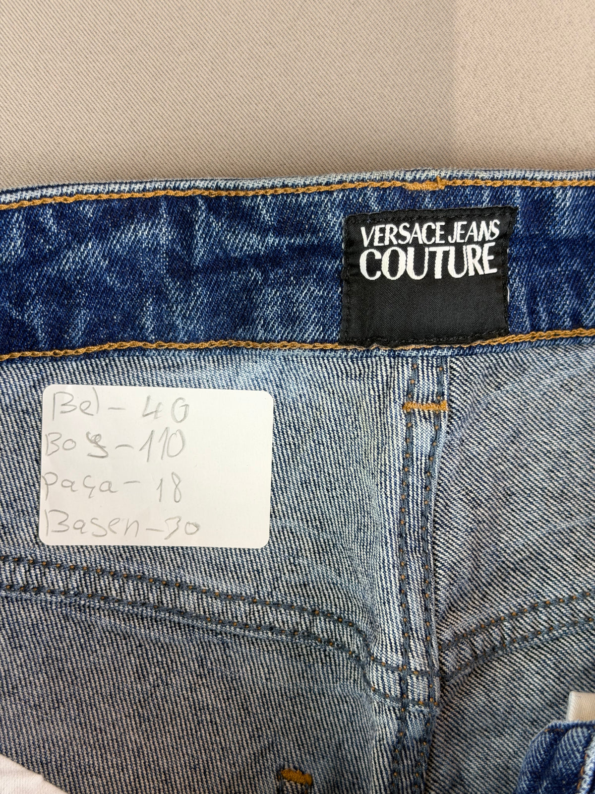 VERSACE JEANS
COUTURE jeans 31 beden