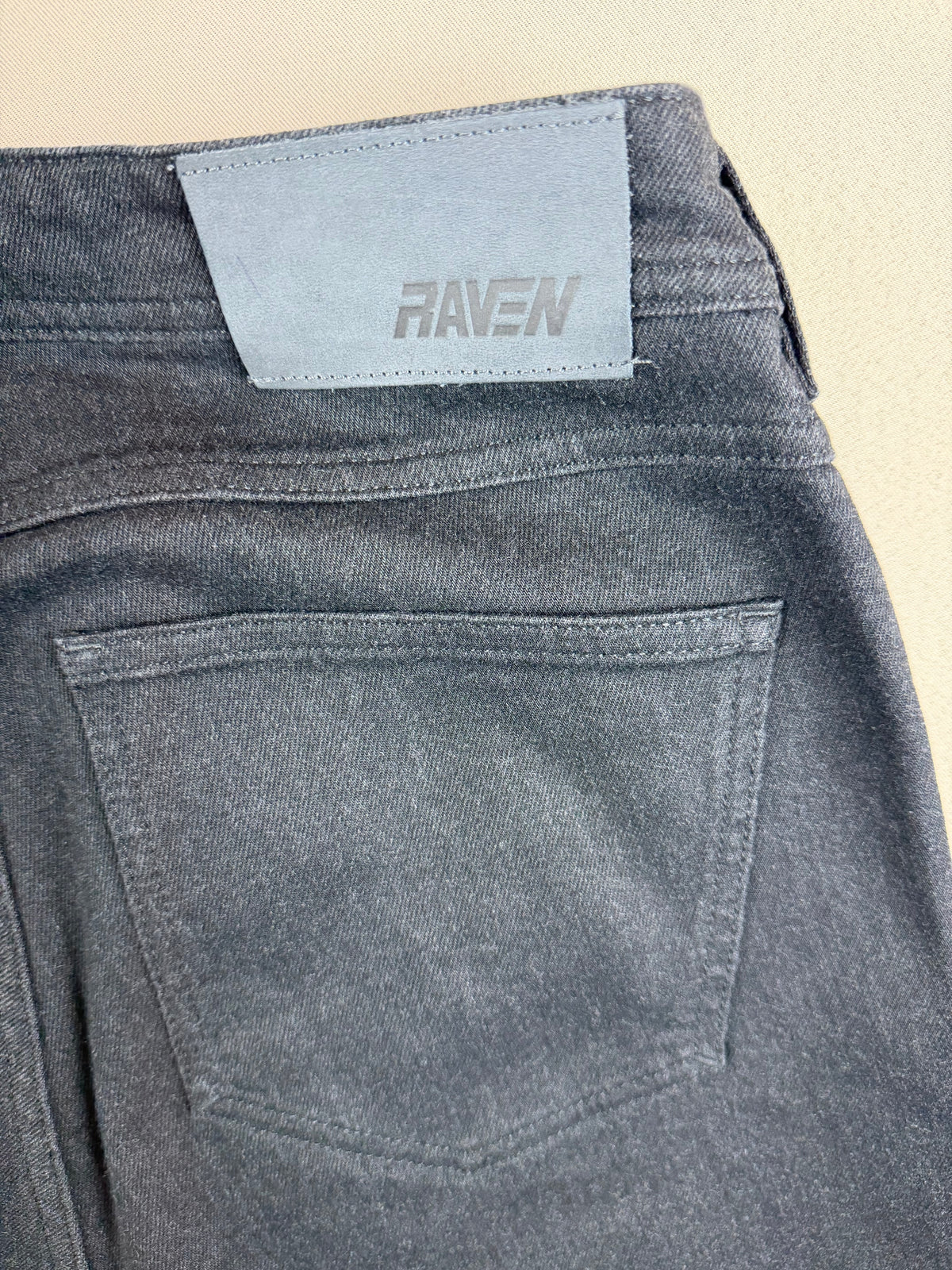 Raven jeans 32 beden