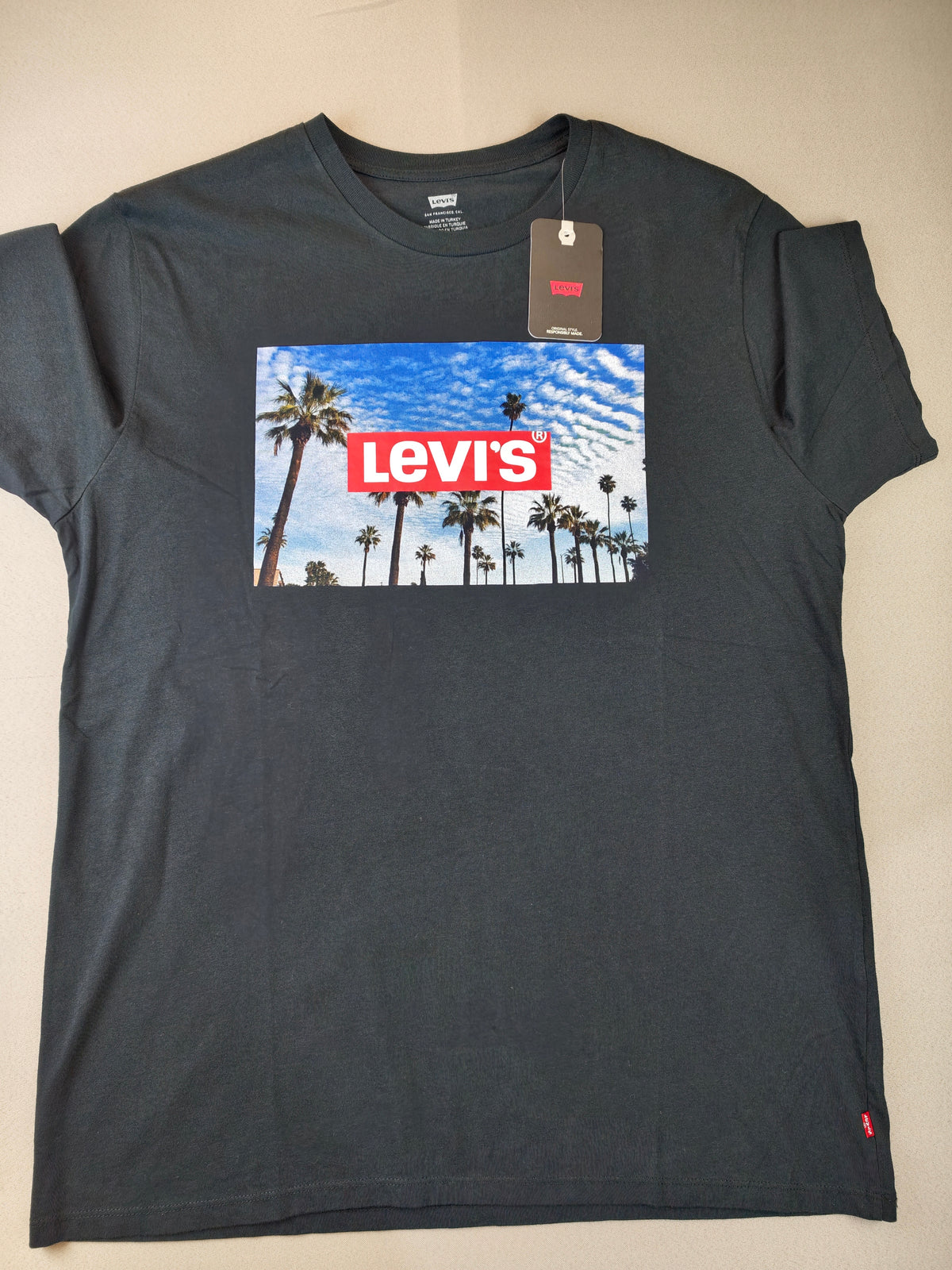 Levi's tişört L beden