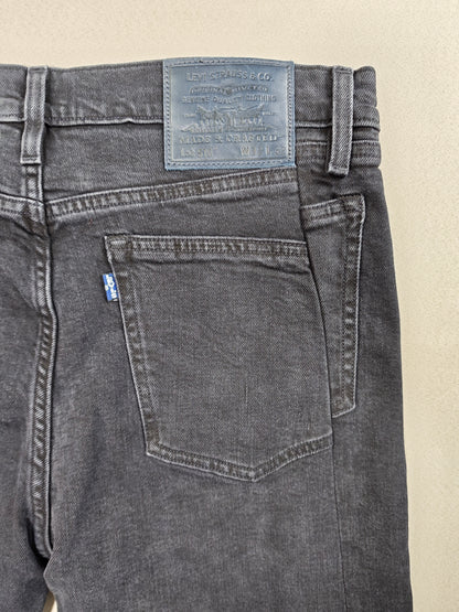 Levi's jeans numune 32  BEDEN