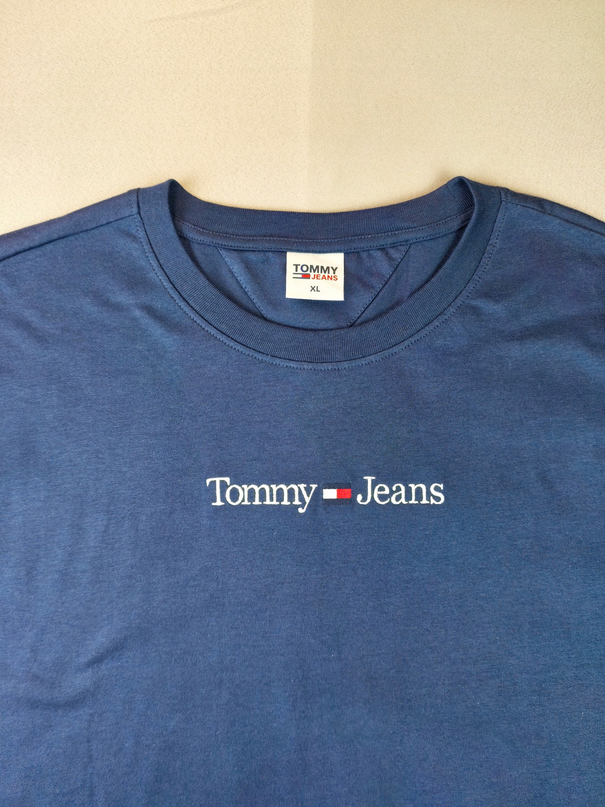 Tommy Hilfiger tişört xL beden