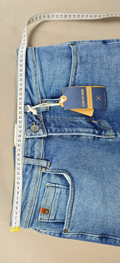 Clean cut denim