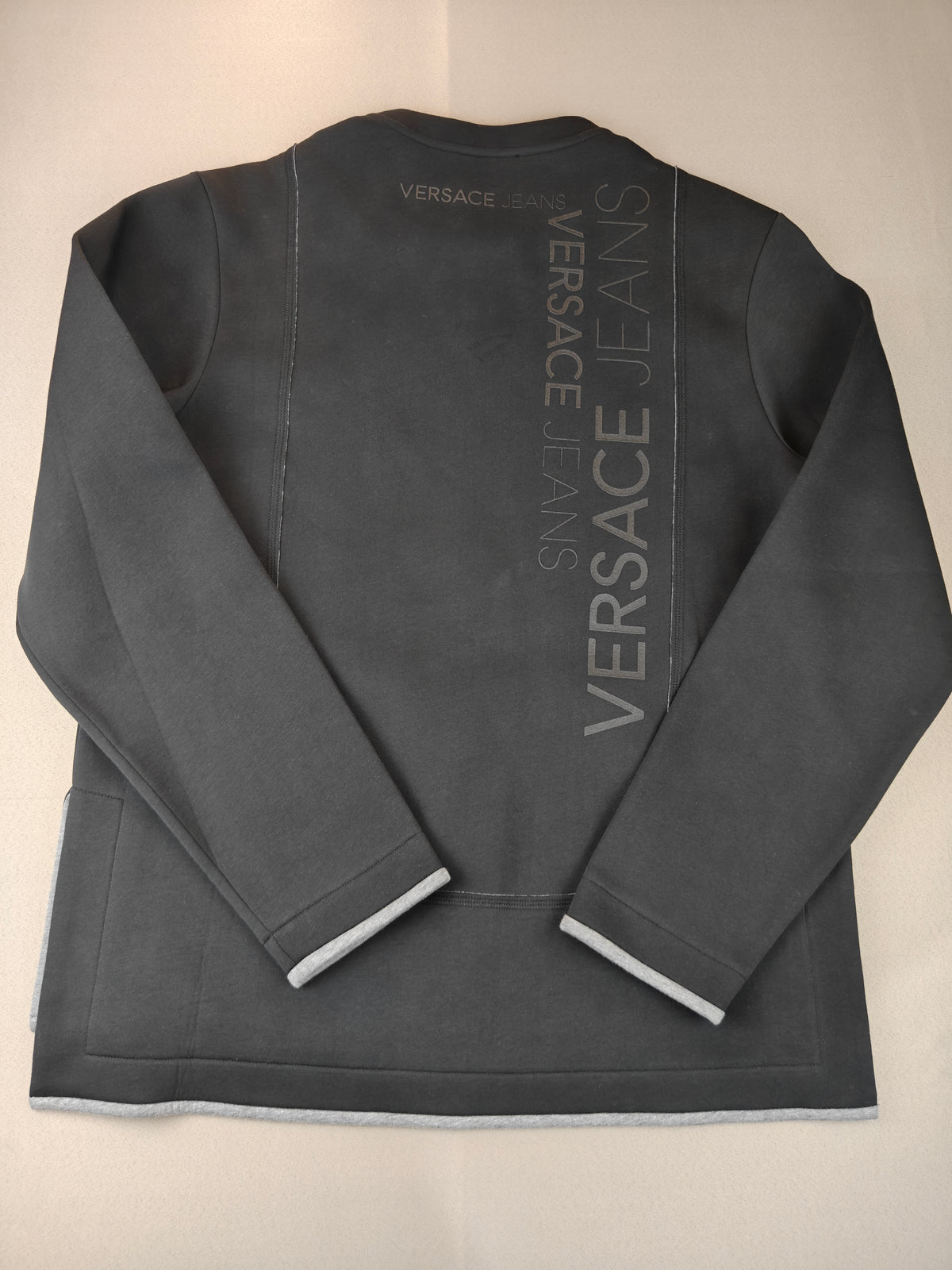 Versacebi sweatshirt L beden
