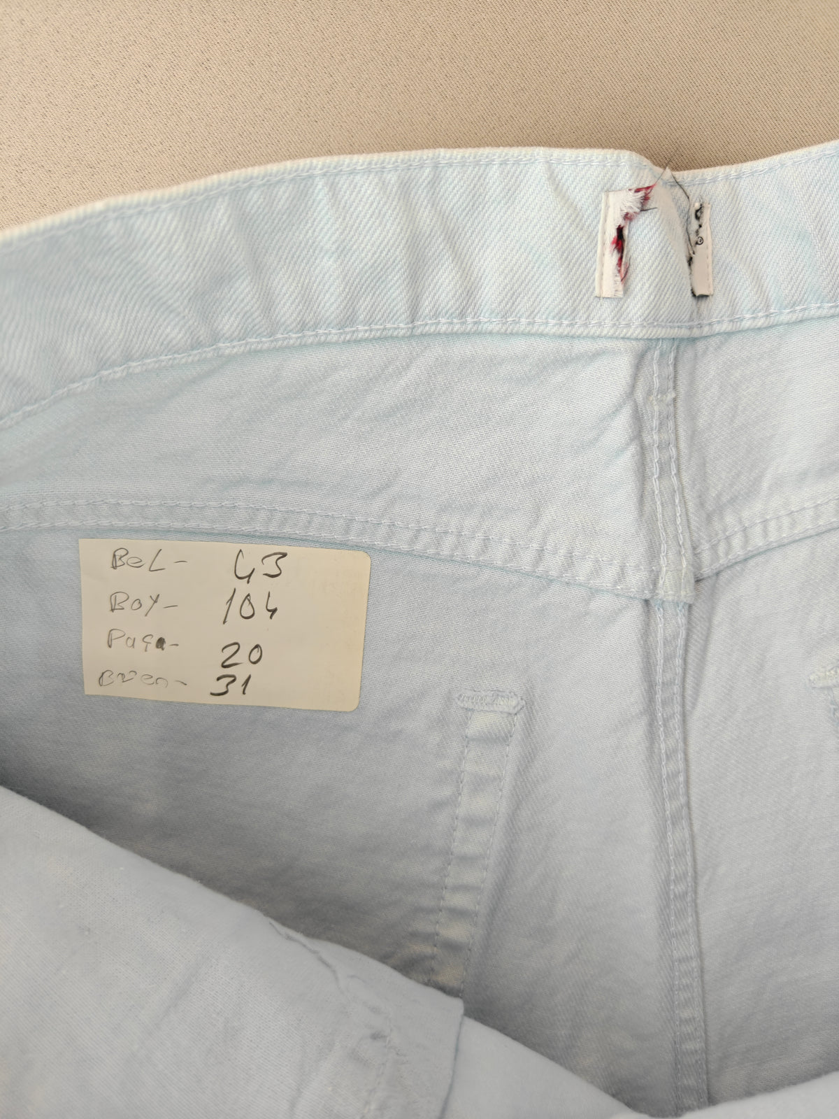 Marka kesilmiş jeans 33 beden