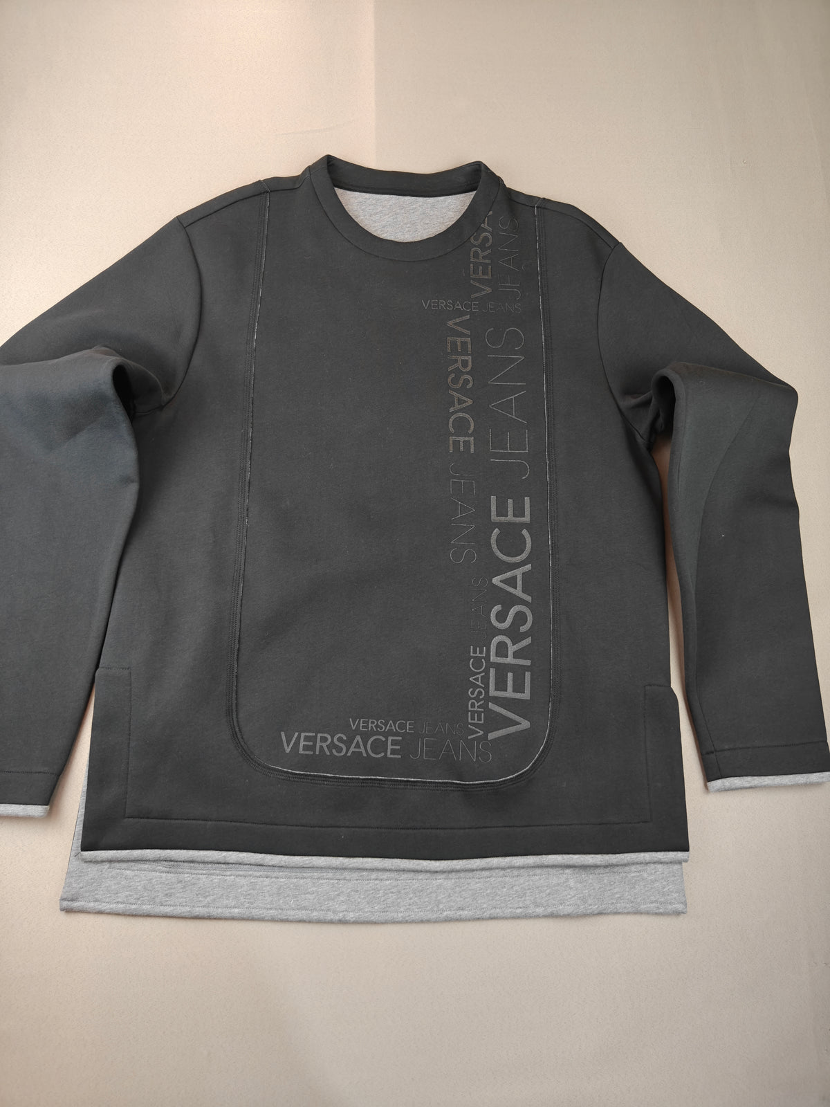 Versacebi sweatshirt L beden
