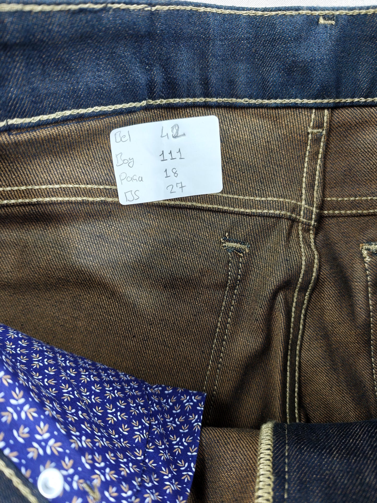 AT jeans 32 BEDEN