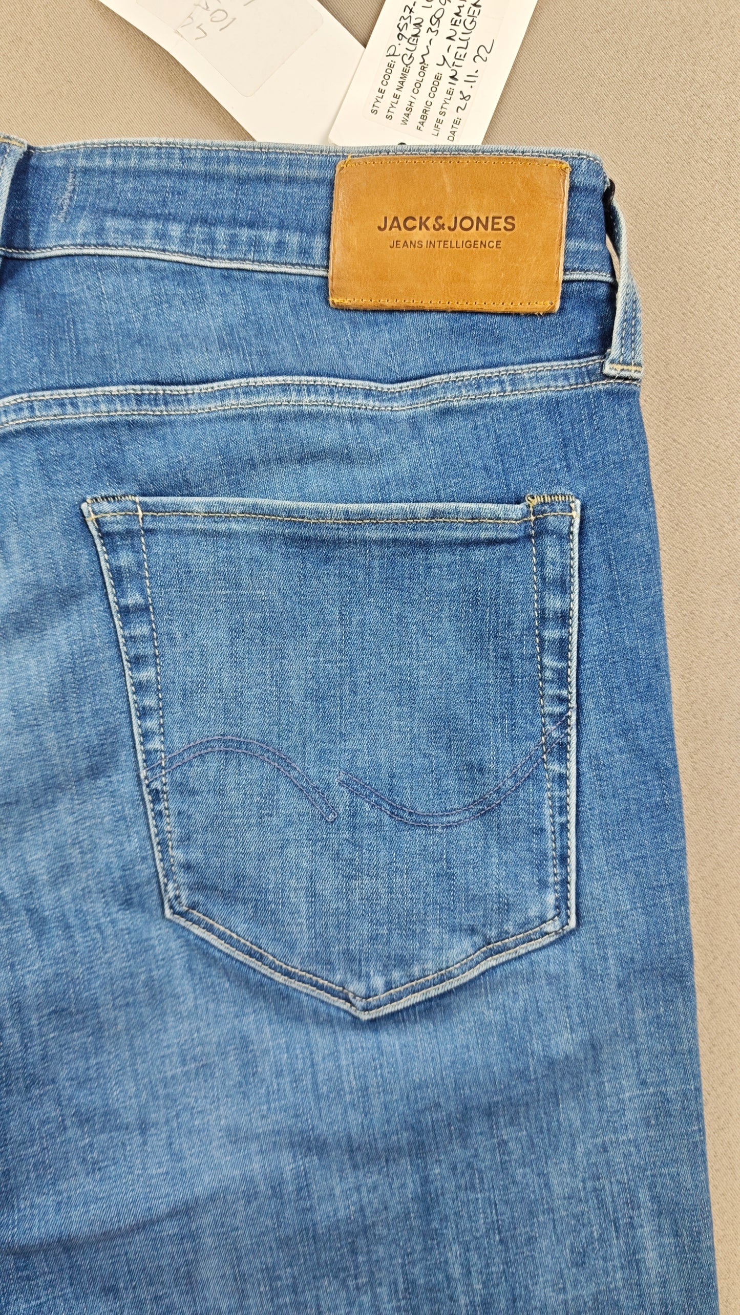 Jack Jones numune 33 beden