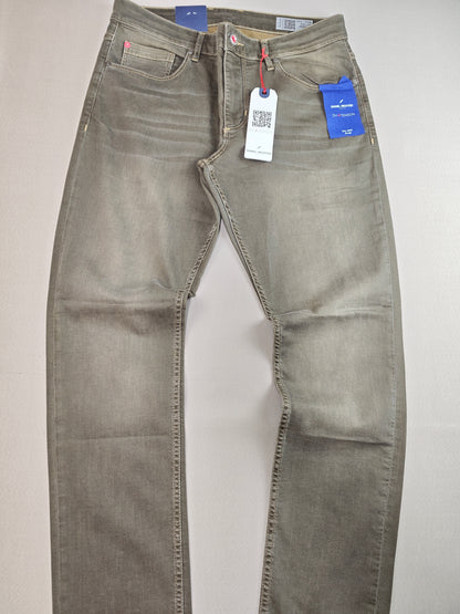 Daniel hechter jeans numune 34 BEDEN
