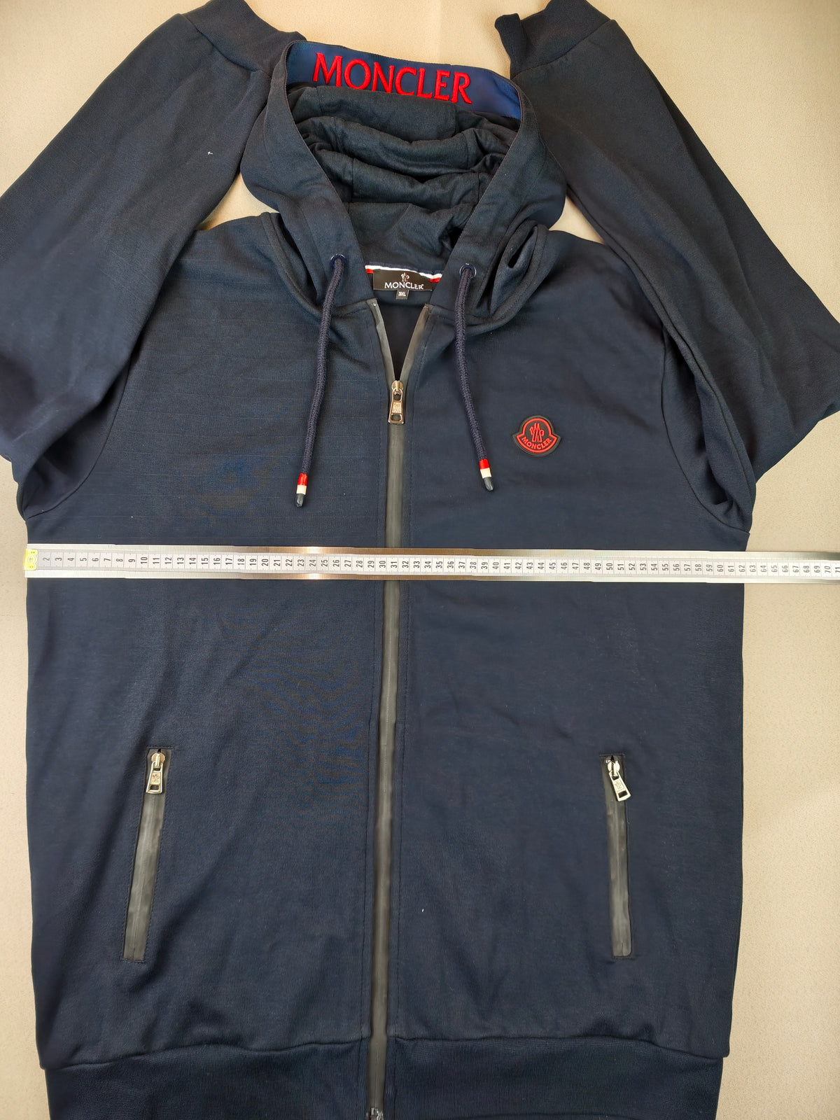 Moncler XXL beden
