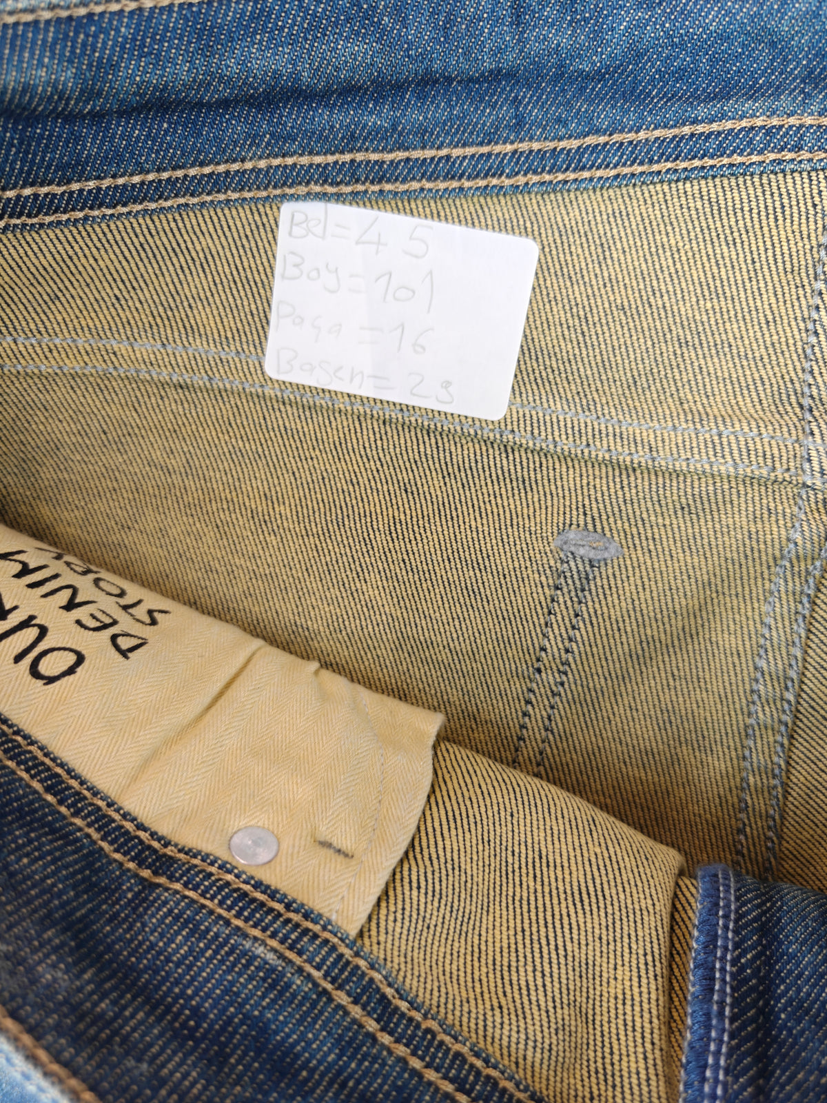 Etıquer jeans 34 BEDEN